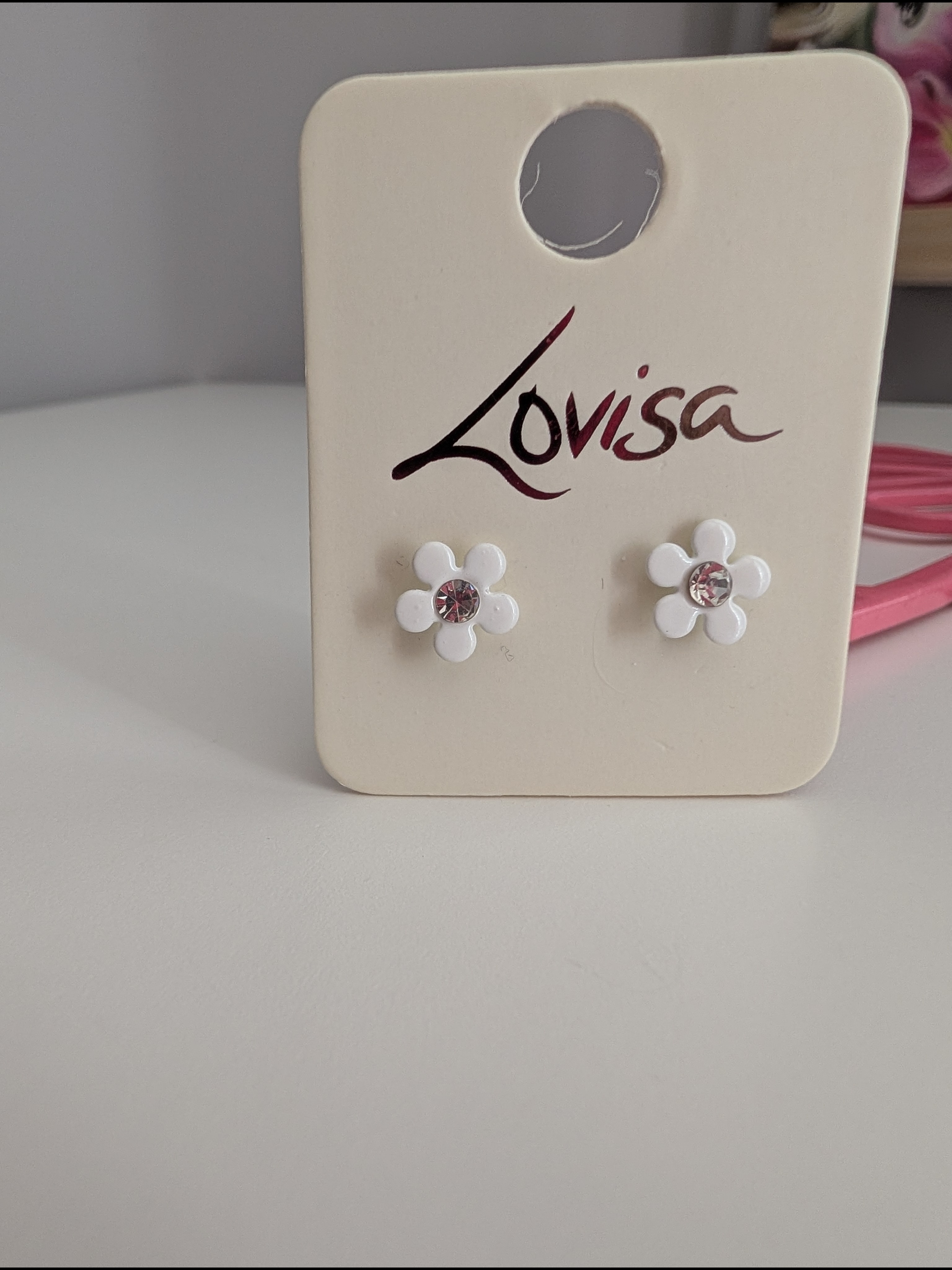 Lovisa White Daisy Stud Earrings 10$